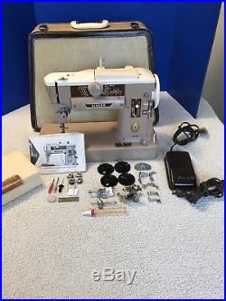 1959 Singer 401A Slant O Matic Sewing Machine Withcarry Case Attachments ++++