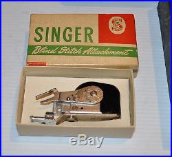 221-1 SINGER antique Featherweight SEWING MACHINE with Carry Case 1950s