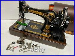 Antique Original Singer 128k Cast Iron Hand Crank Sewing Machine & Carry Case