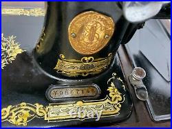 Antique Original Singer 128k Cast Iron Hand Crank Sewing Machine & Carry Case