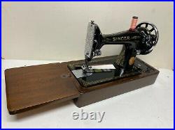 Antique Singer 99 Cast Iron Hand Crank Sewing Machine & Wooden Carry Case