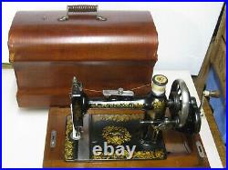 Antique Vintage New National Cast Iron Hand Crank Sewing Machine With Carry Case