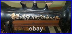 Antique Vintage New National Cast Iron Hand Crank Sewing Machine With Carry Case