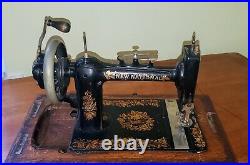 Antique Vintage New National Cast Iron Hand Crank Sewing Machine With Carry Case