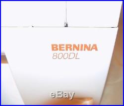 BERNINA 800DL SERGER With CARRYING CASE & MANUAL EXCELLENT WORKING CONDITION