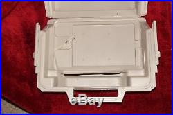 BERNINA 930 Record Electronic Carrying hard case 932 Clamshell Cover Sewing Mach
