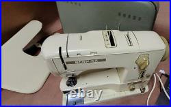 BERNINA RECORD 730 SEWING MACHINE WITH PEDAL AND CARRY CASE! WORKS GREAT i