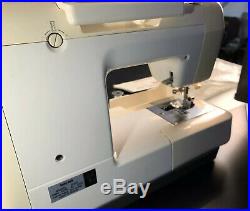 Babylock Companion Sewing Machine-BL 2100 W Carry Case-Perfect condition