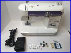 Brother XL5500 sewing machine With Carrying Case. Tested