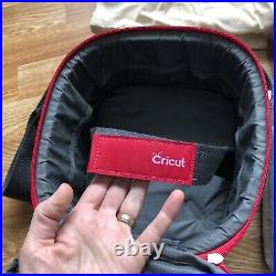 Cricut Easy Press 2 Raspberry, 6x7 Heat Press, Safety Base & Gray Carrying Case