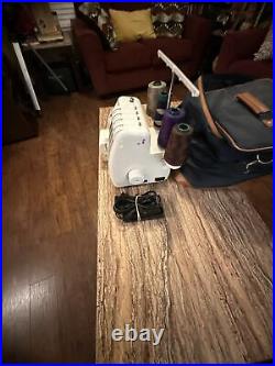 EURO PRO OVERLOCK SERGER MACHINE With Power Cord Foot Pedal & Carrying Case
