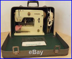 Fine Bernina 700 Free Arm Zig zag Sewing Machine with Accessories/Carrying Case