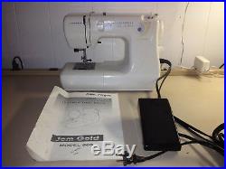 JANOME Jem Gold 660 Mechanical Sewing Machine with Carrying Case Nice