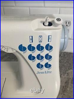 Janome 639 Mini Sewing Machine Withcase, Power cord, Pedal, Extras! Jem Lite Works
