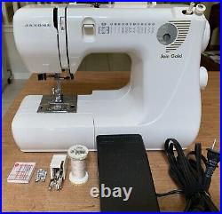 Janome Jem Gold 660 Mechanical Sewing Machine with Case-Nice