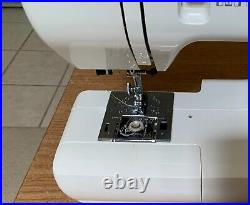 Janome Jem Gold 660 Mechanical Sewing Machine with Case-Nice