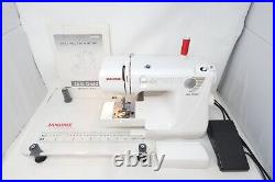 Janome Jem Gold 660 Sewing Machine Auto Threader & Acrylic Extension Table NICE