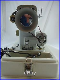 LQQK Universal Sewing Machine Model k-200 With Carrying Case (TESTED)