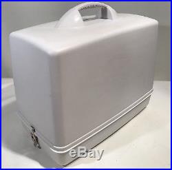 Necchi Sewing Machine 7020 Aisin Elite Rarely Used Nice & Clean Hard Carry Case