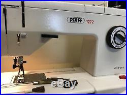 PFAFF 1222 SEWING MACHINE WITH CARRYING CASE AND PEDAL READ DESCRIPTION Please