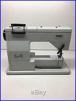 PFAFF 1222 Steel Sewing Machine West Germany With Carry Case & Foot Pedal
