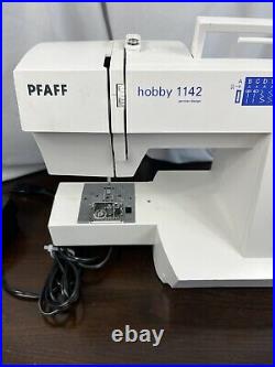 PFAFF Hobby 1142 Sewing Machine German Design withPedal Tested Good Condition