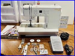 PFAFF Passport 3.0 withDual Feed With Extension! Incl. Instructional CD & Books