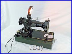 Pfaff Model 130-6 Sewing Machine with Instruction Book & Carrying Case