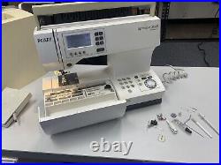 Pfaff Tiptronic 2040 Sewing Machine with foot pedal, carrying case & accessories