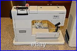 Pfaff West Germany 1222 Steel sewing machine With Pedal & Hard Shell Carry Case