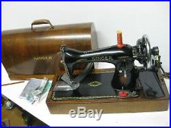 SINGER 15k HAND CRANK SEWING MACHINE WITH BENT CARRY CASE & ACCESSORIES