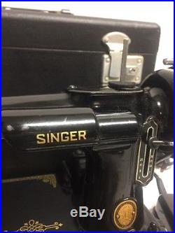 SINGER 221 Featherweight Sewing Machine w Carry Case & Attachments 1953