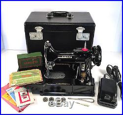 SINGER 222 222k Featherweight Sewing Machine w Carry Case & Accessories110v'54