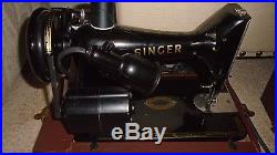 SINGER MODEL 66 16 Heavy Duty Sewing Machine with Carry Case Working Very Nice