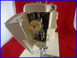 SINGER MODEL 776 Stylist SEWING MACHINE WITH MANUALS, ACCESSORIES, CARRYING Case