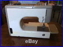 Sears Kenmore Portable 158-1030 Sewing Machine With Rose Carry Case