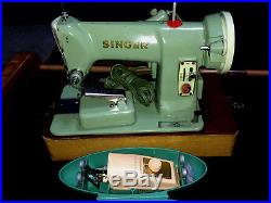Singer 185J Jadeite Green Heavy Duty Sewing Machine withCarrying Case & Access