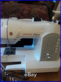 Singer 2009 Athena Sewing Machine, carrying case & Instructrions Manual/Guide