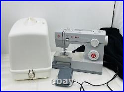 Singer 4423 Heavy Duty Sewing Machine With Pedal And Carrying Case TESTED
