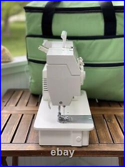 Singer 5705C Sewing Machine Adjustable Stitching with Foot Pedal & Carrying Case