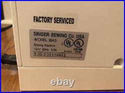 Singer 9940 Quantum Sewing Machine With Carrying Case And Accessories & Manual