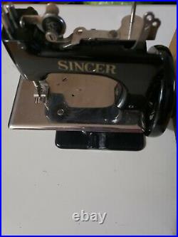 Singer Child's Sewing Machine Sewhandy Carrying Case Great Condition