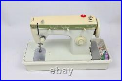 Singer Fashion Mate 252 Sewing Machine Greist Button Foot Pedal Carry Case +More