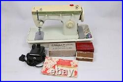 Singer Fashion Mate 252 Sewing Machine Greist Button Foot Pedal Carry Case +More