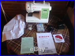 Singer Fashion mate 7256 with carrying case