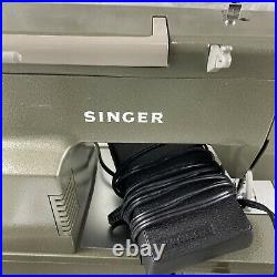 Singer Professional Sewing Machine HD110C Heavy Duty Foot Pedal Carrying Case