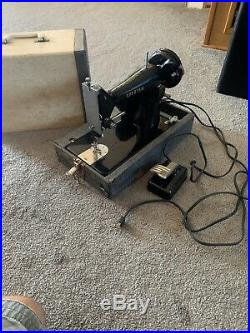 Singer Spartan Model 192K Sewing Machine Working Great With Carrying Case