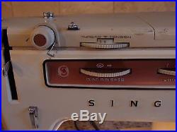 Singer Stylist 538 Sewing Machine UNTESTED with Carrying Case and Foot Pedal