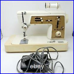 Singer Touch And Sew Zig Zag Sewing Machine Model 635 with Foot Pedal + Carry Case