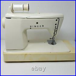 Singer Touch And Sew Zig Zag Sewing Machine Model 635 with Foot Pedal + Carry Case